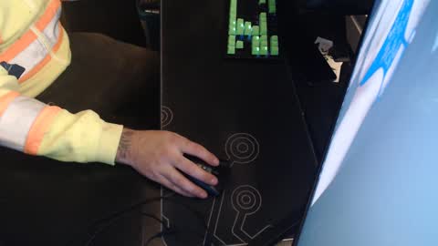 Snapshot of stud69861714 chatting on September 17, 2025, 4:25 am stud69861714 online show from September 17, 2025, 4:25 am