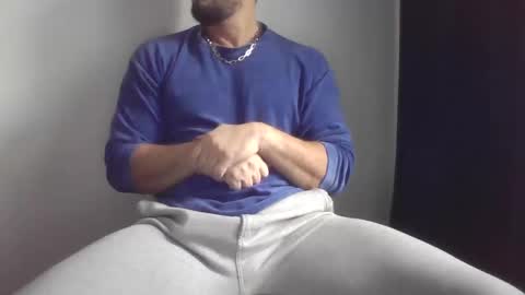 Ero online show from December 2, 2025, 9:03 am