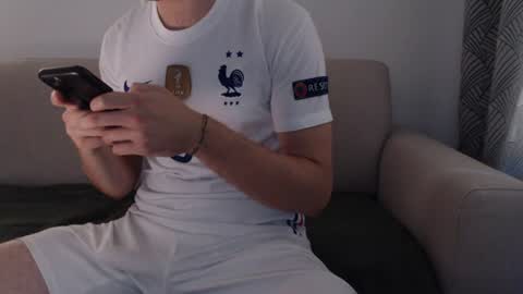 Snapshot of studfromparis chatting on July 9, 2026, 3:16 pm Stud From Paris online show from July 9, 2026, 3:16 pm