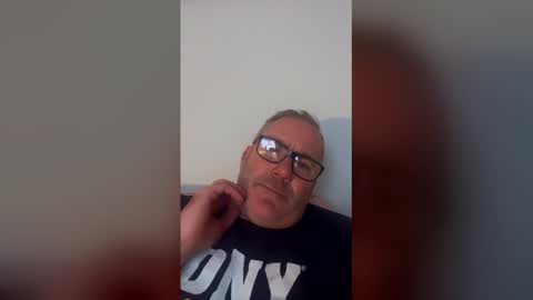 Snapshot of stumpyj2266 chatting on April 13, 2026, 9:09 pm stumpyj2266 online show from April 13, 2026, 9:09 pm