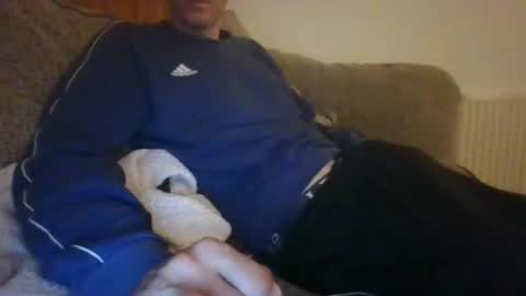 stuuuey73 online show from October 16, 2025, 9:16 pm