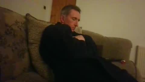 Snapshot of stuuuey73 chatting on November 25, 2025, 12:43 am stuuuey73 online show from November 25, 2025, 12:43 am