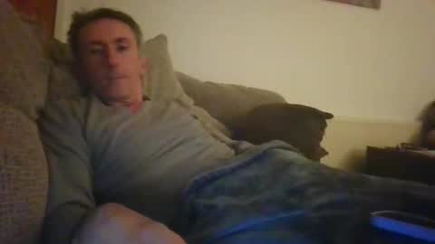 Snapshot of stuuuey73 chatting on December 1, 2025, 10:04 pm stuuuey73 online show from December 1, 2025, 10:04 pm