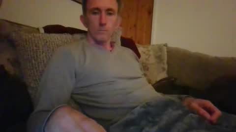 Snapshot of stuuuey73 chatting on December 2, 2025, 9:54 pm stuuuey73 online show from December 2, 2025, 9:54 pm