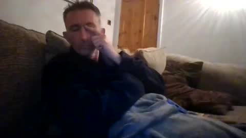 Snapshot of stuuuey73 chatting on April 28, 2026, 10:15 pm stuuuey73 online show from April 28, 2026, 10:15 pm