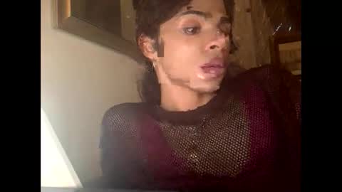 Snapshot of stxllaxcx chatting on January 21, 2025, 11:13 am stxllaxcx online show from January 21, 2025, 11:13 am