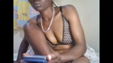 Snapshot of sty18 chatting on January 6, 2025, 10:02 am sty18 online show from January 6, 2025, 10:02 am