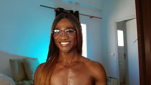 Snapshot of suannyklatten_ chatting on February 11, 2025, 2:24 pm Suanny Klatten It is my account independent online show from February 11, 2025, 2:24 pm