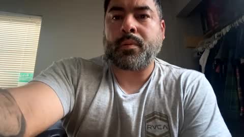 suavecito67 online show from February 17, 2025, 3:53 pm