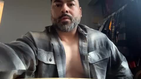 suavecito67 online show from February 23, 2025, 3:08 pm