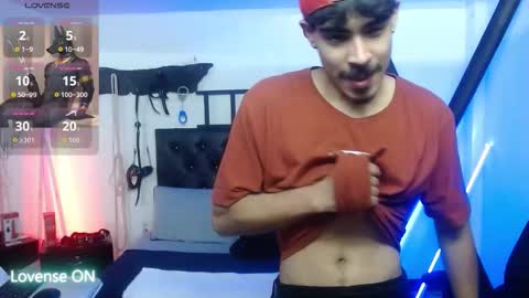 subarashi_ishi69 online show from November 26, 2025, 6:42 pm