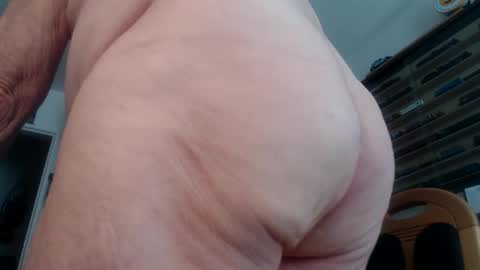 Snapshot of subibuns chatting on February 16, 2026, 12:23 pm Marcel online show from February 16, 2026, 12:23 pm