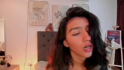 Zoe online show from January 17, 2025, 10:34 pm