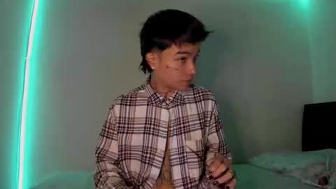 Snapshot of submissive_boyy_ chatting on February 10, 2025, 3:32 pm nico online show from February 10, 2025, 3:32 pm