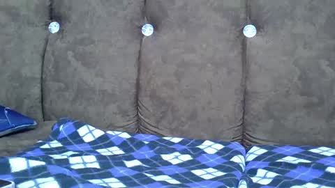 Snapshot of submissive_slut001 chatting on January 10, 2025, 6:49 pm submissive_slut001 online show from January 10, 2025, 6:49 pm