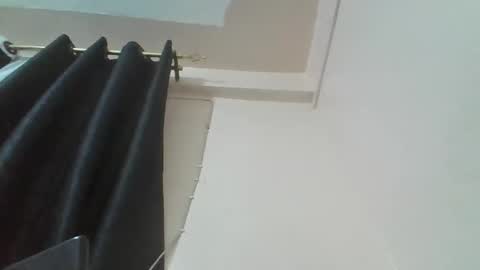 Snapshot of submissive_slut001 chatting on November 2, 2025, 10:01 pm submissive_slut001 online show from November 2, 2025, 10:01 pm