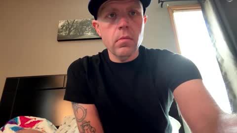 Snapshot of submissivebrett381 chatting on March 28, 2026, 5:45 pm submissivebrett381 online show from March 28, 2026, 5:45 pm