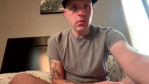 Snapshot of submissivebrett381 chatting on April 28, 2026, 12:54 pm submissivebrett381 online show from April 28, 2026, 12:54 pm