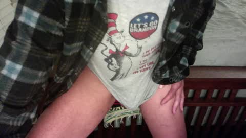 Submitted4u online show from September 9, 2025, 1:05 am