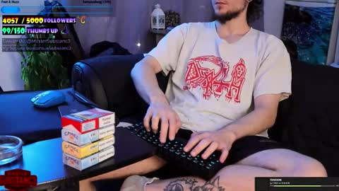 Im Substanc3  online show from November 21, 2025, 4:49 pm