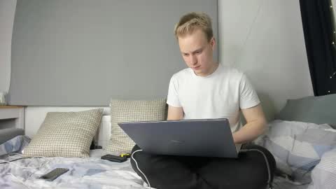 Kevin online show from September 22, 2025, 6:21 pm