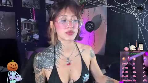 Alexy online show from October 17, 2025, 3:47 pm