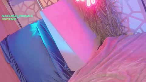 Snapshot of succubus_rosemilk chatting on February 15, 2026, 1:35 am Succubus RoseMilk online show from February 15, 2026, 1:35 am