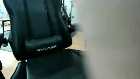 Snapshot of suckm3dry07 chatting on May 2, 2026, 1:16 pm suckm3dry07 online show from May 2, 2026, 1:16 pm