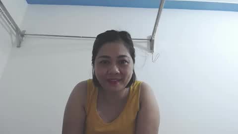 Snapshot of suga8386 chatting on November 16, 2025, 7:25 am suga8386 online show from November 16, 2025, 7:25 am