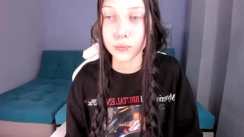 Snapshot of sugar_bunny_girl chatting on May 27, 2026, 6:21 am Ariana online show from May 27, 2026, 6:21 am