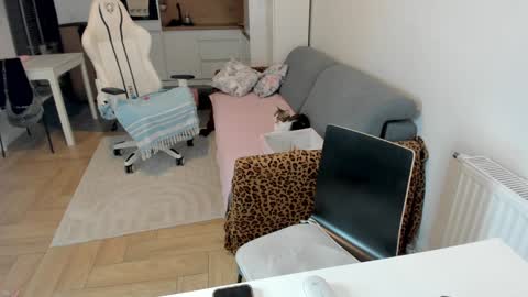 Snapshot of sugar_rainbow chatting on February 22, 2026, 3:29 am Kinga online show from February 22, 2026, 3:29 am