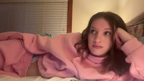 Snapshot of sugarbaexo420 chatting on February 18, 2026, 12:45 pm sugarbaeJ online show from February 18, 2026, 12:45 pm