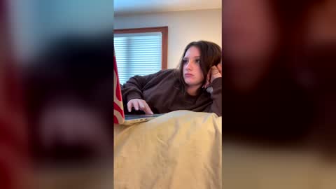 Snapshot of sugarbaexo420 chatting on February 26, 2026, 5:01 pm sugarbaeJ online show from February 26, 2026, 5:01 pm