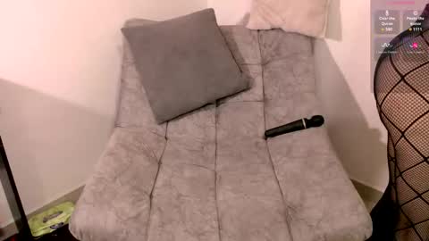 Sugar online show from October 9, 2025, 7:34 pm