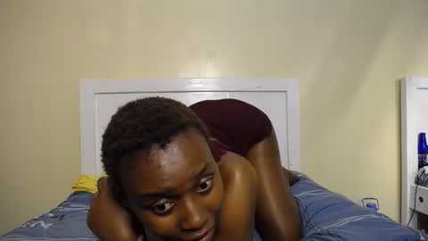 Snapshot of sugarsmile3 chatting on February 7, 2026, 2:54 pm sugarsmile3 online show from February 7, 2026, 2:54 pm