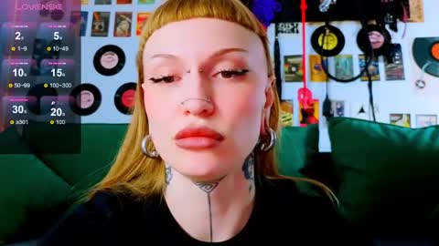 sugarsoot online show from May 5, 2026, 5:48 am