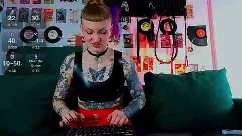 sugarsoot online show from May 19, 2026, 5:36 am