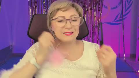 Vivien online show from February 19, 2025, 9:06 am