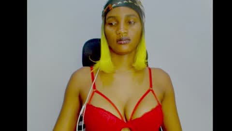 Snapshot of sugax_cuntwetxx chatting on October 4, 2025, 3:04 am Ivy online show from October 4, 2025, 3:04 am