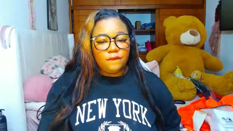 Snapshot of suggarbaby1 chatting on February 21, 2025, 7:01 am Cami Back in 2 hours online show from February 21, 2025, 7:01 am