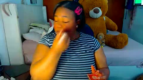 Snapshot of suggarbaby1 chatting on February 26, 2026, 6:34 am Cami Back in 2 hours online show from February 26, 2026, 6:34 am