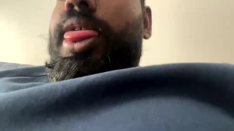 Snapshot of suggnight chatting on December 1, 2025, 8:36 pm Let me be your knight that saves you online show from December 1, 2025, 8:36 pm