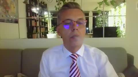 Suit  tie horny online show from September 8, 2025, 7:35 pm