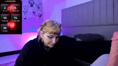 Snapshot of sukifuyu__ chatting on December 5, 2024, 12:33 pm online show from December 5, 2024, 12:33 pm