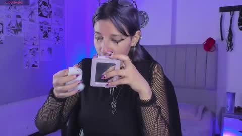 Snapshot of sukifuyu__ chatting on March 7, 2025, 12:12 pm online show from March 7, 2025, 12:12 pm