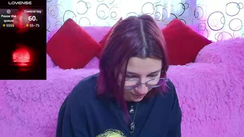    online show from November 28, 2025, 2:53 pm