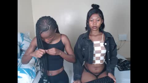 Snapshot of sultryvibesonly chatting on November 17, 2025, 1:22 am sultryvibesonly online show from November 17, 2025, 1:22 am