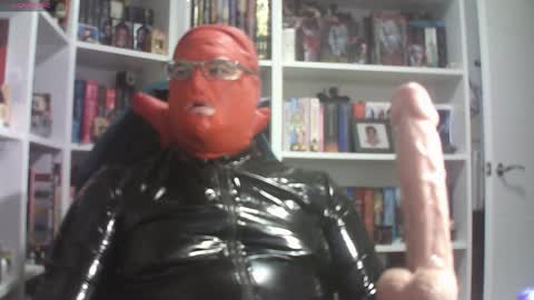 Sumisolatex online show from December 3, 2025, 6:06 pm