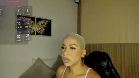 Snapshot of summer_night_ chatting on May 12, 2026, 11:51 am Summer online show from May 12, 2026, 11:51 am