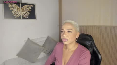 Snapshot of summer_night_ chatting on May 15, 2026, 11:06 am Summer online show from May 15, 2026, 11:06 am
